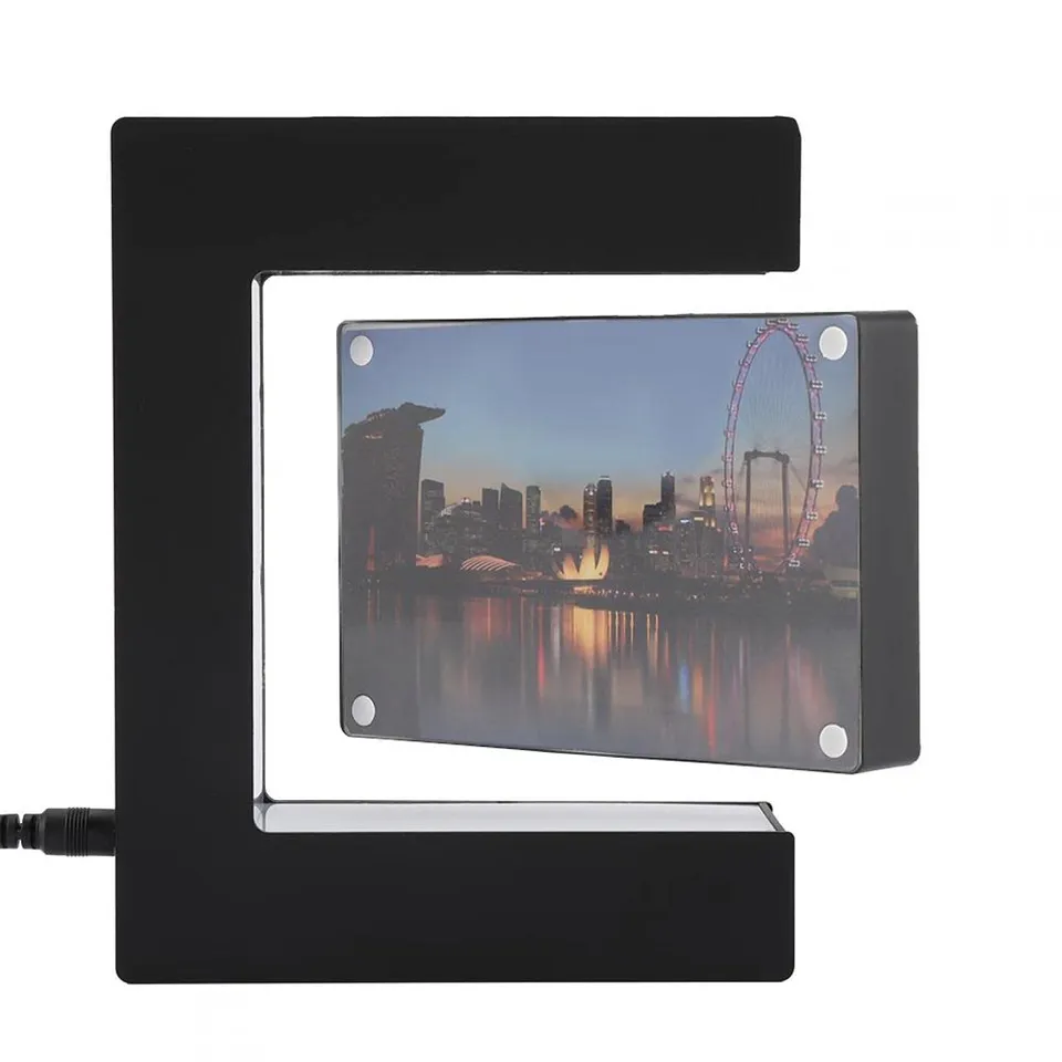 Kuuleyn cornice foto levitazione magnetica LED