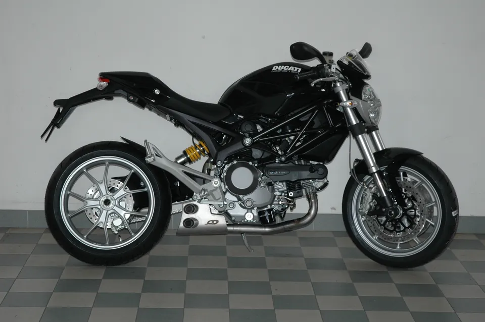 QD Exhaust Ex-Box Ducati Monster 1100 Evo Scarico Inox Catalizzato