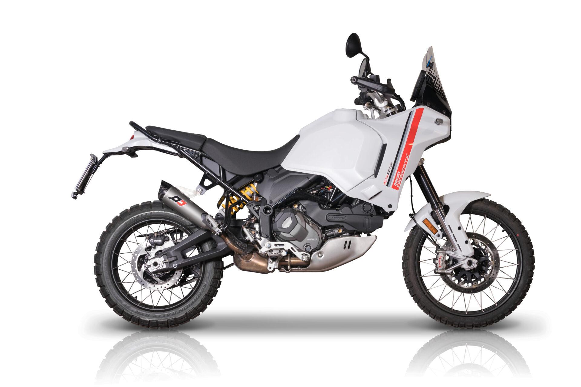 QD Exhaust Tri-Cone Desert X scarico slip-on titanio carbonio